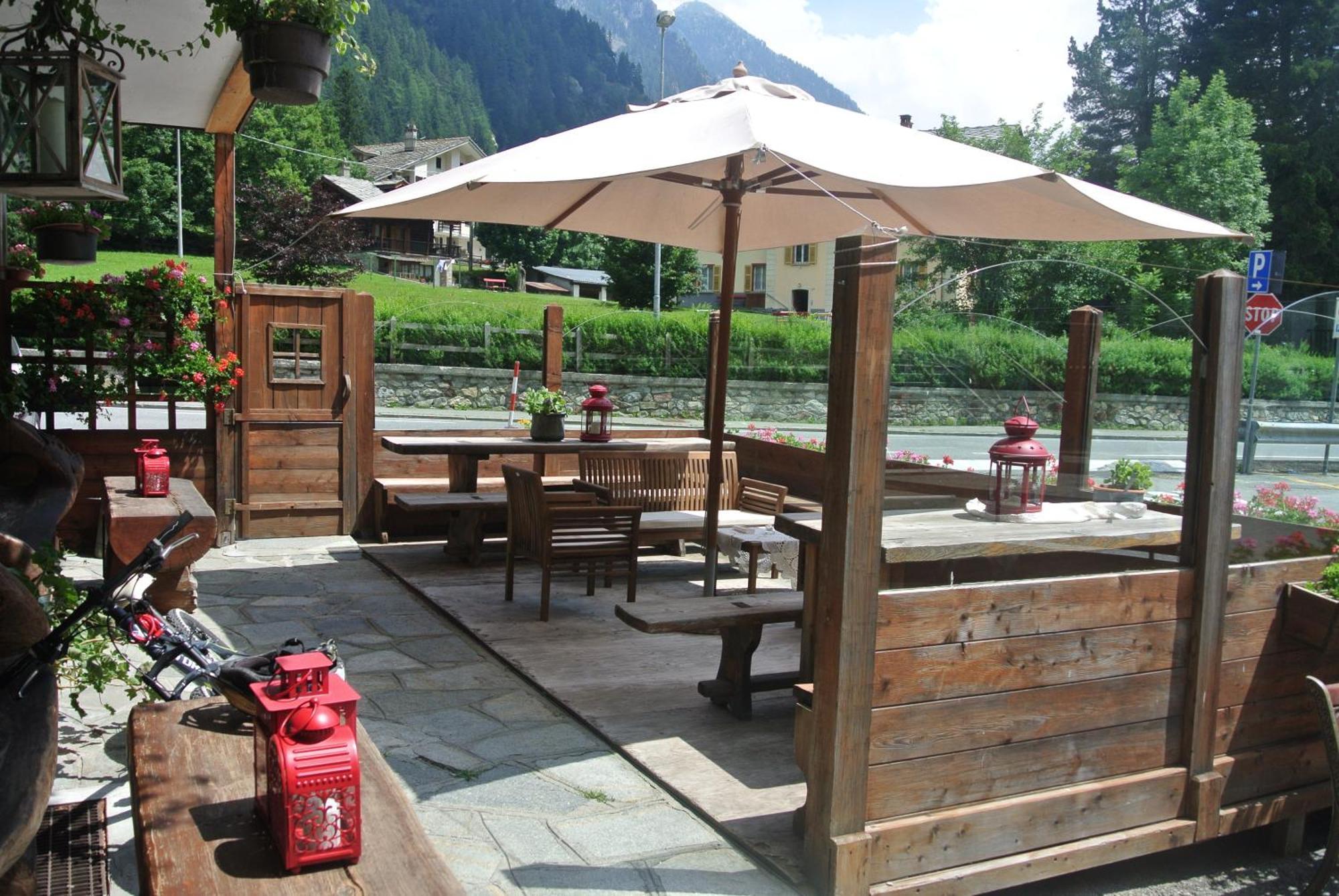 Albergo Alpenrose Ski&Bike Mountain Hotel Gressoney-Saint-Jean Ngoại thất bức ảnh